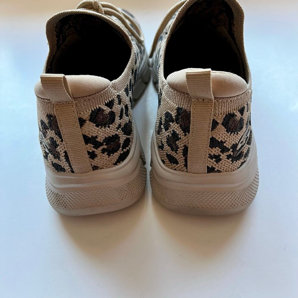 Bobs by Skechers Leopard Print Slip On Sneakers Shoes 8 Comfort Stretch Lace Up - Picture 4 of 7
